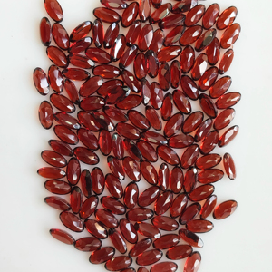 โกเมนสีแดงธรรมชาติ 6x3 มม. รูปทรงวงรี คุณภาพดีที่สุด โกเมนสีแดงแบบเม็ดเดี่ยว สำหรับทำเครื่องประดับ - Product Image 4