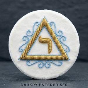 Parche Bordado Personalizado de la Cruz y Corona Masónica de los Caballeros Templarios del Rito de York, Hecho a Mano en Plata, para Uniforme - Product Image 5