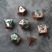 Ensemble de dés polyédriques en métal massif de qualité supérieure, 7 pièces, dés sculptés pour D&D, plusieurs options de couleurs de dragon (bleu / rouge / vert / noir)