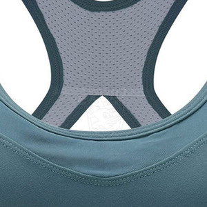 Soutien-gorge de sport à fort impact, conçu pour offrir une couverture complète et un soutien solide pendant l'entraînement et autres activités. - Product Image 5