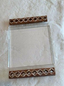 Plateau de service et de rangement multifonctionnel moderne en acrylique avec incrustation de nacre et poignée en bois pour salon et maison - Product Image 5