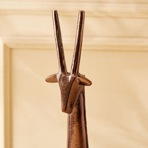 Escultura de Ciervo de Aluminio Hecha a Mano de Alta Calidad DAANI INTERNATIONAL, Estatua Artística de Lujo para Dormitorio, Esculturas para Sala de Estar - Product Image 5