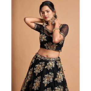 Conjunto de Lehenga Choli de Fiesta con Lentejuelas Negras para Mujer Talla Grande - Product Image 3