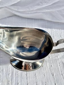 Modern Metal Gravy Boat with Handle for <b>Sauce</b> Serving - Product Image 4