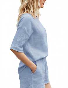 Ensemble de vêtements de sport décontractés pour femmes, trois pièces, haut sans manches à capuche ample, short à taille élastique, hiver, 100% coton - Product Image 4