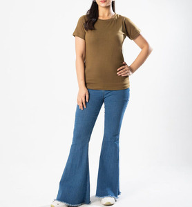 T-shirt pour femme de haute qualité fabriqué au Pakistan, nouveau tissu en coton de qualité supérieure, col rond, design personnalisé, couleur olive brunâtre, t-shirt surdimensionné - Product Image 4