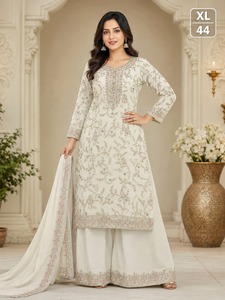 Ensemble décontracté 3 pièces brodé pour femme en soie/coton avec motif floral, haut long et pantalon palazzo – Idéal pour l'été - Product Image 6
