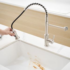 Rubinetto da Cucina Monocomando Estraibile con Doccetta a Molla, Finitura Nichel Spazzolato, in Acciaio Inossidabile - Product Image 6