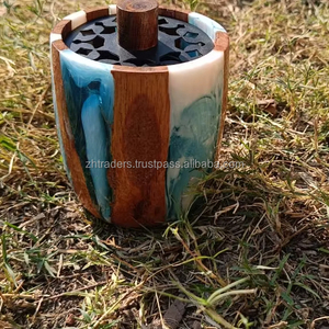 Quemador de Incienso de Resina de Lujo Contemporáneo Hecho a Mano para Ramadán y Eid, Decoración Elegante para el Hogar con Fragancia - Product Image 1