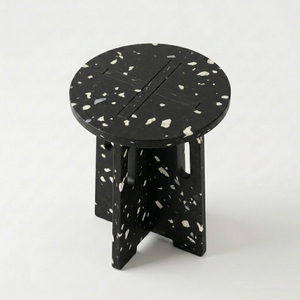Taburete Moderno y Contemporáneo para el Hogar, Apilable, Modular, Plegable, Portátil, de Plástico Reciclado Sostenible, Fácil de Montar - Product Image 1