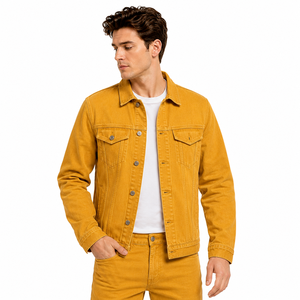 Chaqueta vaquera versátil para hombre que ofrece un aspecto clásico y casual con tela resistente, cómoda de usar y fácil de combinar con camisas. - Product Image 1
