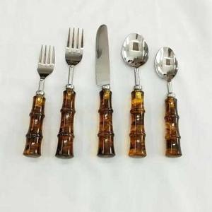 Ensemble de couverts de luxe en acier inoxydable avec manche en résine, finition miroir, pour mariage, restaurant et repas à domicile - Product Image 3