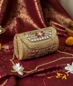 Mini Bolso de Mano Kundan de Latón, Chapado en Oro, con Diamantes, Cierre de Hebilla, para Eventos Nocturnos, Ideal para Aniversarios, F S International - Product Image 4