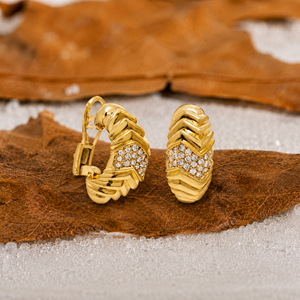 Pendientes de Diamantes Cultivados en Laboratorio con Corte Esmeralda de 1.50 CT para Mujer, Oro Sólido de 14K, Tipo Huggies, Diamantes Creados en Laboratorio VS1, Joyería de Aro - Product Image 1