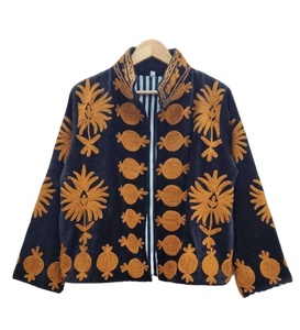 Veste Kimono d'hiver matelassée en coton brodé Suzani noir, faite main, style bohème, ethnique artisanale, vente en gros - Product Image 1