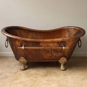 Baignoire ovale de luxe vintage en cuivre, design sur pieds, patine rustique, détails ornés, style antique, élégante pour adultes - Product Image 1