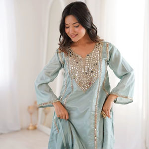 Ensemble Kurti brodé effet miroir de qualité supérieure avec pantalon et Batwa – Tenue élégante prête-à-porter pour femme - Product Image 1