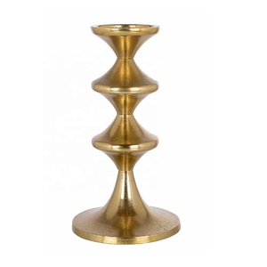 Porte-bougie conique en aluminium fait à la main, design sculptural, centre de table, salon, mariage, Noël, décoration festive pour la maison - Product Image 4