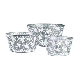 Seau en métal ovale avec poignées, durable, pour la décoration intérieure et extérieure, idéal pour les plantes vertes et les fleurs. - Product Image 6