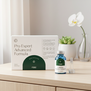 วีทูวัน โปร เอ็กซ์เพิร์ท แอดวานซ์ ฟอร์มูล่า แคลมมิ่ง โซลูชั่น แอมพูล ซูทติ้ง เซรั่ม สำหรับผิวแพ้ง่าย ช่วยเติมความชุ่มชื้นอย่างล้ำลึก ฟื้นฟูเกราะป้องกันผิว - Product Image 1