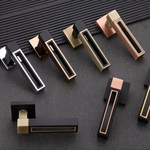 Poignées de porte de luxe en or et or rose pour projets résidentiels haut de gamme et design d'intérieur d'hôtels de prestige - Product Image 1