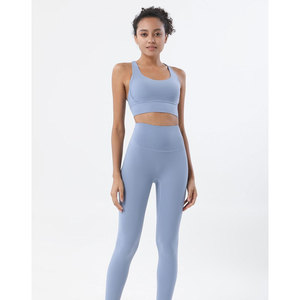 Ensemble de yoga pour femmes en spandex et polyester, nouvelle collection, dernier design, faible MOQ, vente chaude - Product Image 1