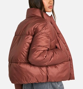 Nouvelle collection de vestes matelassées pour hommes - Best-seller en ligne, design brodé et imprimé, fabricant pakistanais - Product Image 4