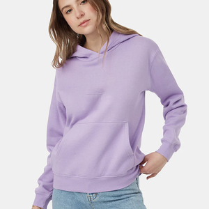 เสื้อฮู้ดโอเวอร์ไซส์สีลาเวนเดอร์เนื้อนุ่ม เพิ่มสีสันให้ตู้เสื้อผ้า ทำให้ลุคของคุณสดใส เหมาะสำหรับชุดลำลอง โดย Ako - Product Image 1