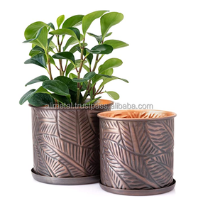 Macetas y jardineras Macetas de jardín con orificio de drenaje Acabado de cobre antiguo para decoración interior y exterior - Product Image 1