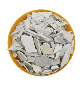 Residuos de tuberías de PVC de color gris para ventanas y puertas, grano de PVC reciclado de grado para tuberías - Product Image 3