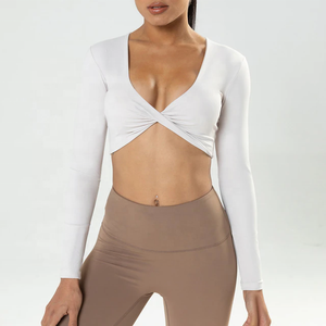 เสื้อครอปออกกำลังกายแขนยาวดีไซน์ล่าสุดสำหรับผู้หญิง คอวีลึกแบบบิดเกลียว เสื้อครอปออกกำลังกาย เสื้อโยคะ เสื้อครอปสำหรับเข้ายิม - Product Image 5