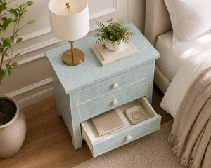 Mesita de Noche de Resina con Incrustaciones de Hueso, 3 Cajones, Patrón de Escamas de Sirena, Gabinete de Almacenamiento para Dormitorio - Product Image 4