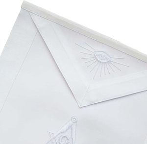 Delantal de Masón de la Logia Azul - Totalmente Blanco, Siempre Ofrecemos Productos de la Mejor Calidad, 14 Pulgadas de Alto x 16 Pulgadas de Ancho - Product Image 1