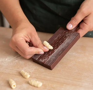 Tabla de madera para pasta con rodillo, paleta grande para hacer gnocchi, para preparar gnocchi caseros a un precio asequible - Product Image 4