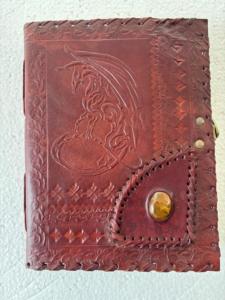 Diario de Cuero con Grabado de Dragón y Piedras Curativas, Grimoire Antiguo Hecho a Mano, Cuaderno de Dibujo de Dragón 3D Vintage, Regalo - Product Image 2