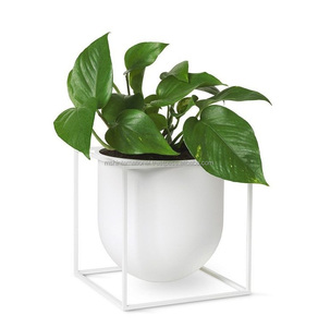 Maceta grande de Metal con soporte de hierro, maceta y maceta de lujo de forma redonda, maceta decorativa para jardín y hogar con soporte - Product Image 1