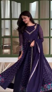 Ensemble Lehenga Choli brodé violet avec travail de sequins, robe de mariage traditionnelle, tenue de festival pour femme avec dupatta - Product Image 4