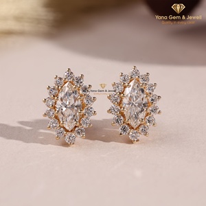 Pendientes de Oro Sólido de 14K con Diamante Cultivado en Laboratorio CVD de Corte Marquesa y Halo Floral para Mujer, 2 TCW, Certificado IGI, Claridad VVS2, Color E - Product Image 1