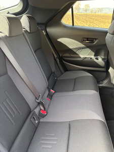 Toyota C-HR 2.0L VVT-i HEV Team Deutschland, SUV Compacto Híbrido, Eficiente en Consumo de Combustible, Transmisión Automática Inteligente - Product Image 3