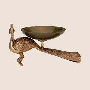 Figura Decorativa de Pavo Real de Metal Hecha a Mano, Ecológica y de Lujo Moderno, con Tazón para Servir, Decoración Rústica para Mesa de Sala de Estar - Product Image 1