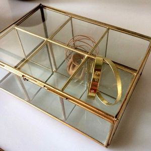 Boîtes de rangement en métal et verre personnalisées faites à la main avec cadre métallique pour organiser les bijoux, boîtes en verre - Product Image 1