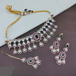 Juego de Collar con Colgante de Piedras Kundan Polki de Diseño Jewelemarket, Imitación de Perla Fina para Uso Diario y Ocasiones Nupciales-10575590ML - Product Image 1