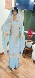 Tissu brodé non cousu et lavable avec travail Zarkan fait main, vêtements traditionnels modernes pour les occasions festives et de fête - Product Image 5