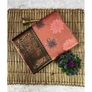 ผ้าส่าหรีผ้าไหมซาริทอจากนักออกแบบ - Product Image 1