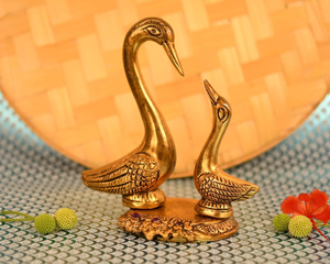 Figura Decorativa de Metal de Patos Besándose, Escultura Romántica de Pareja de Cisnes, Adorno para Decoración del Hogar, Aniversario de Bodas, Habitación - Product Image 5