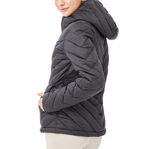 Chaqueta Acolchada con Capucha para Mujer, Talla Grande, Transpirable, Diseño de Logotipo Personalizado OEM, Nueva Colección 2026 - Product Image 2