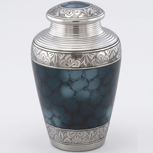 Urne funéraire artisanale en laiton massif pour cendres humaines avec couvercle, design personnalisé, urne commémorative pour cendres humaines - Product Image 5