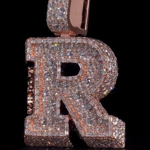 Pendentif lettre R en argent avec diamants Moissanite taille ronde et taille baguette VVS, style Hip Hop personnalisé - Product Image 1