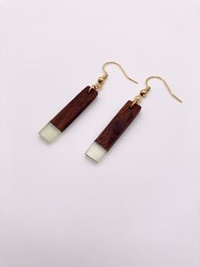 Boucles d'oreilles en résine époxy de haute qualité, bijoux en résine faits à la main, légères et tendance, collection de boucles d'oreilles statement - Product Image 2