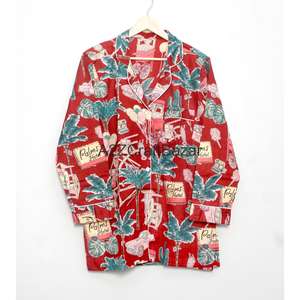 Pijamas de Mujer Hechos a Mano en India, con Estampado Digital Floral de Lujo, Estilo Vintage, 100% Algodón, Suaves, Transpirables, con Cintura Elástica y Cuello Camisero - Product Image 4